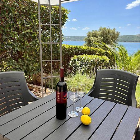 Apartmani Knezevic Posedarje Esterno foto