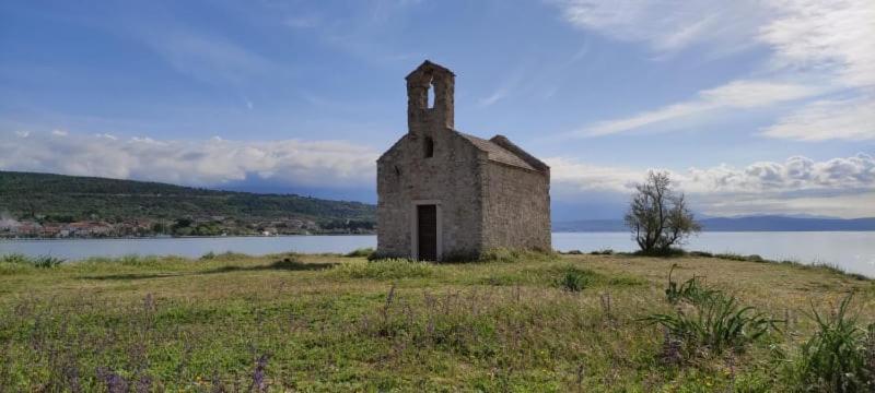 Apartmani Knezevic Posedarje Esterno foto