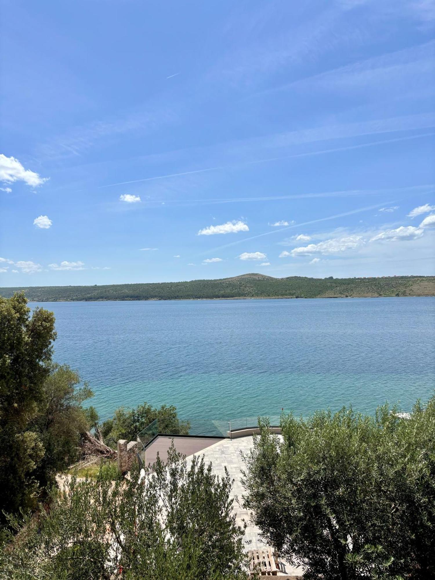 Apartmani Knezevic Posedarje Esterno foto