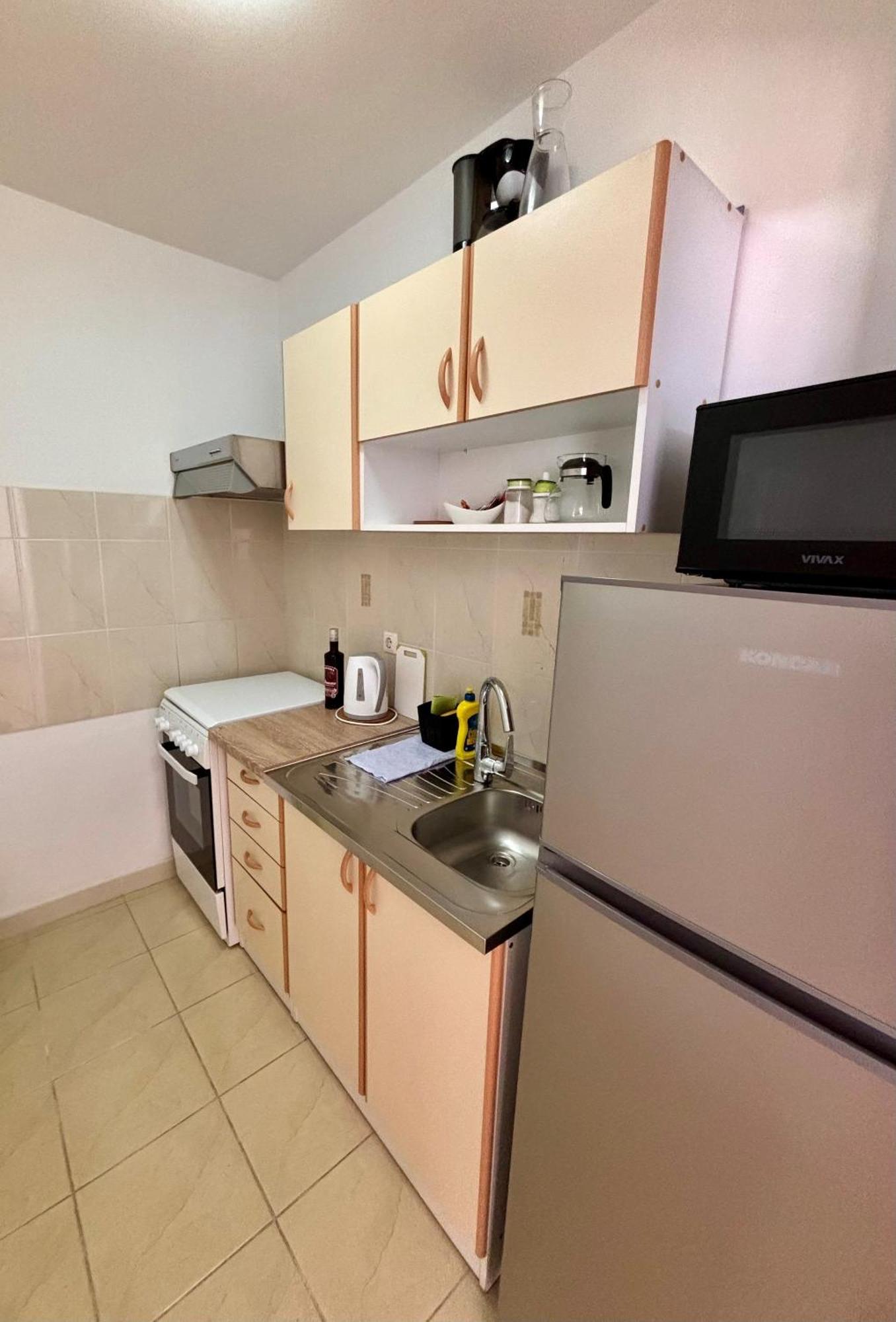 Apartmani Knezevic Posedarje Esterno foto